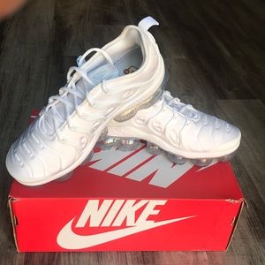 Air vapor max plus